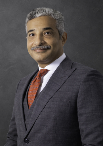 Portrait photo of Moenes Hegazi